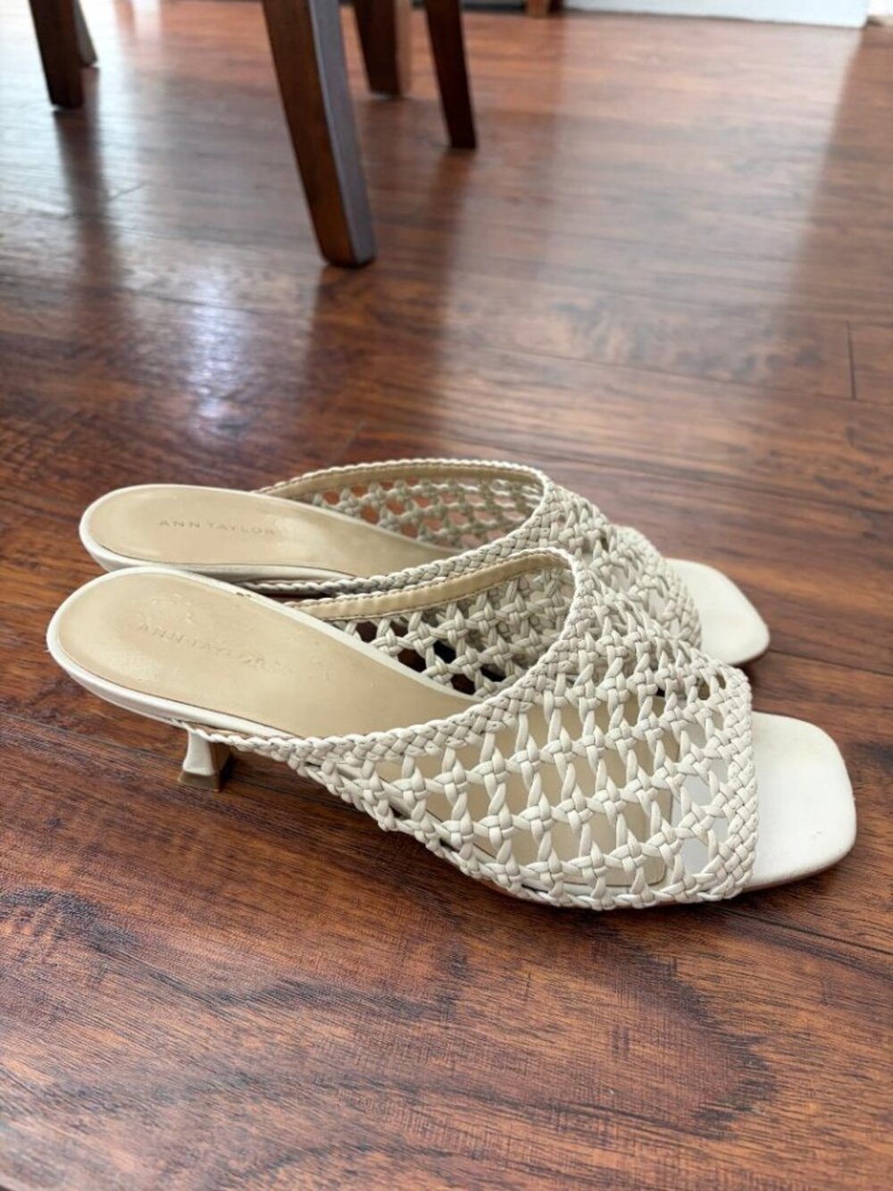 Ann Taylor kitten heel sandals